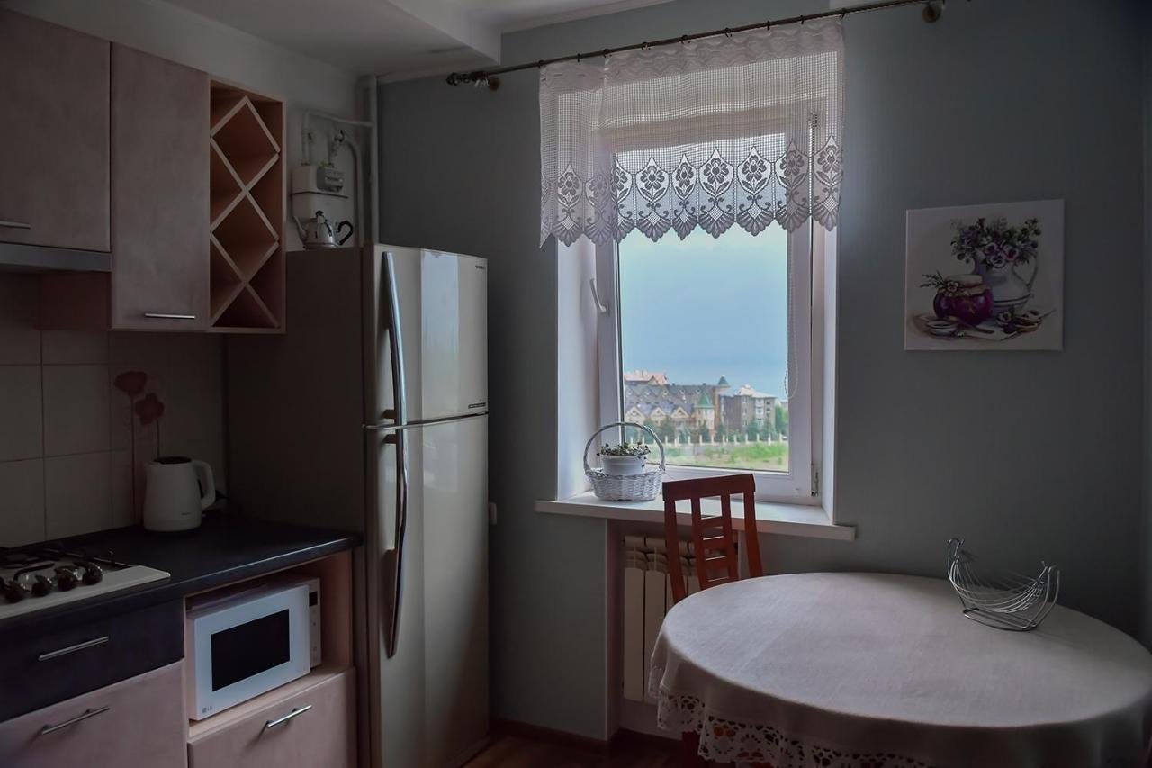 Apartment On Parkova 36 Chernomorsk Exterior foto